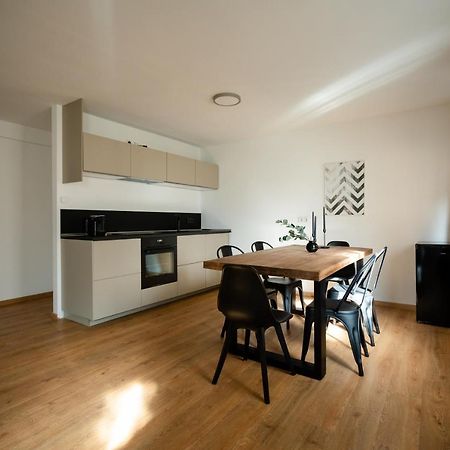 Oldtown Studio Apartment With 2 Bathrooms Dusseldorf Exterior photo